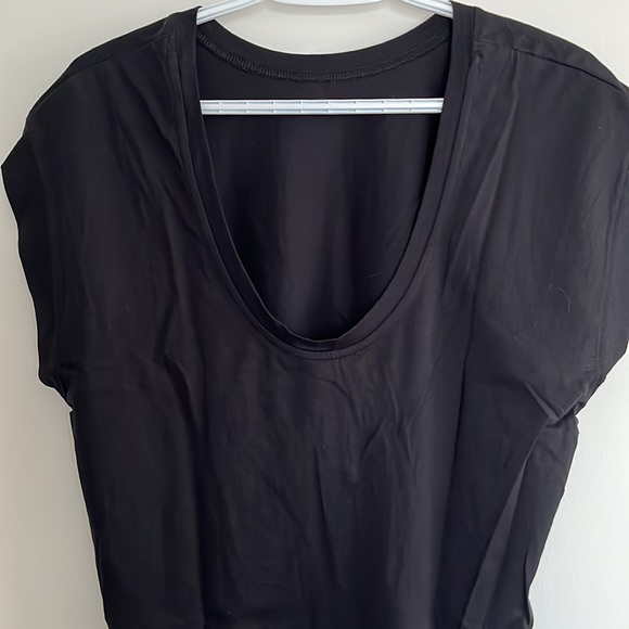 Mango - Picture 2 of 2